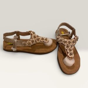 New Volatile Joyus Gold Floral Sandals Size 8 Metallic T-Strap Comfort Sandal